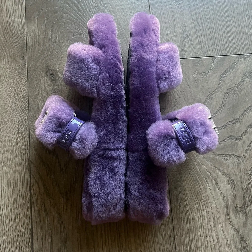 Ugg Fuzz Yeah Slides - Picture 2 of 4